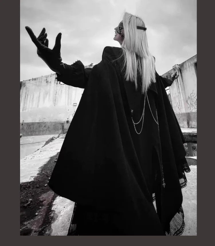 Dark Wind Sorceress Victoria Cloak